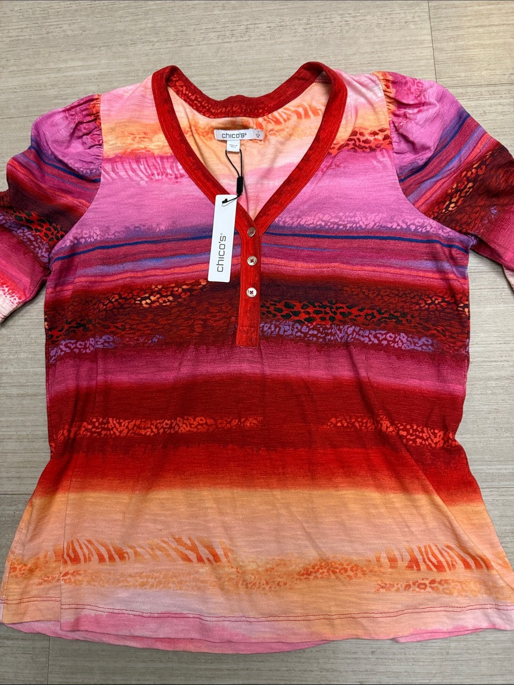 Chico's Women’s Multicolor Short-Sleeve V-Neck Henley Top Size Medium NWT